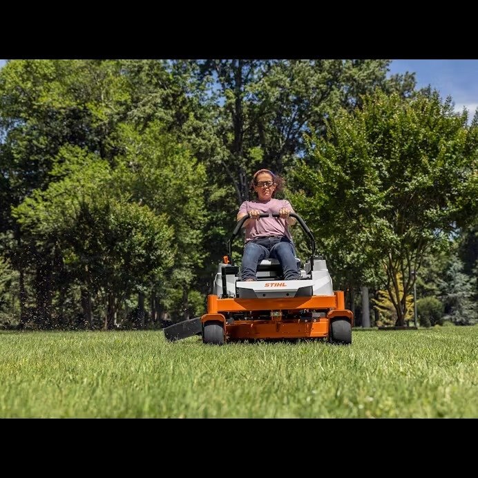 STIHL RZ 142 B&S 23HP 42 DECK