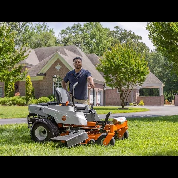 STIHL RZ 142 B&S 23HP 42 DECK