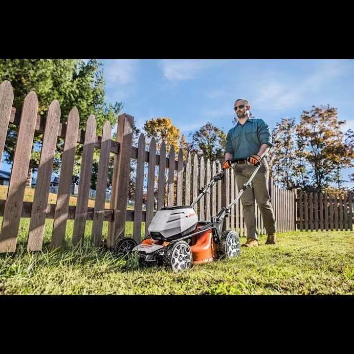 STIHL RMA 460 LAWN MOWER 18 SET W/AK 30 BATTERY/CHARGER