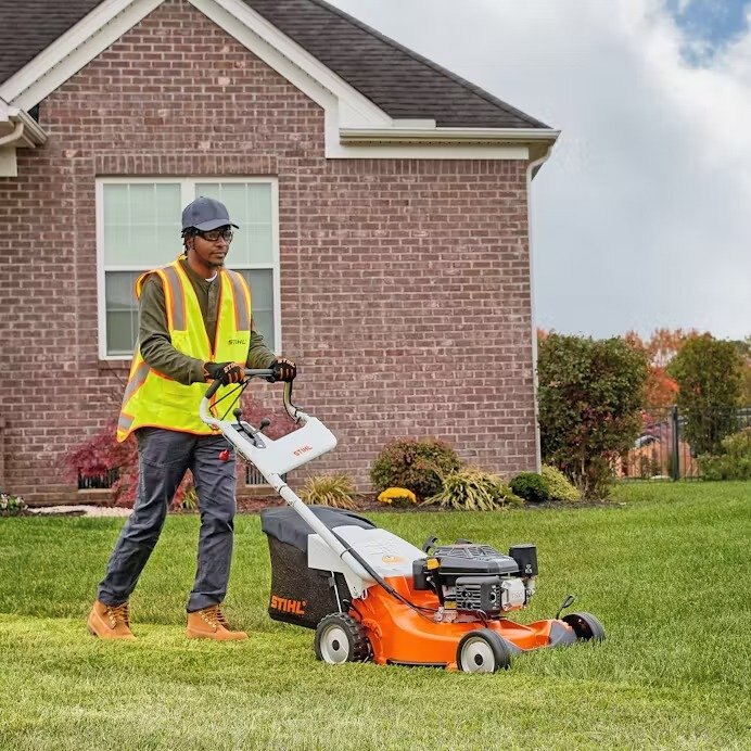 STIHL RM 756 21 COMMERCIAL MAGNESIUM DECK MOWER