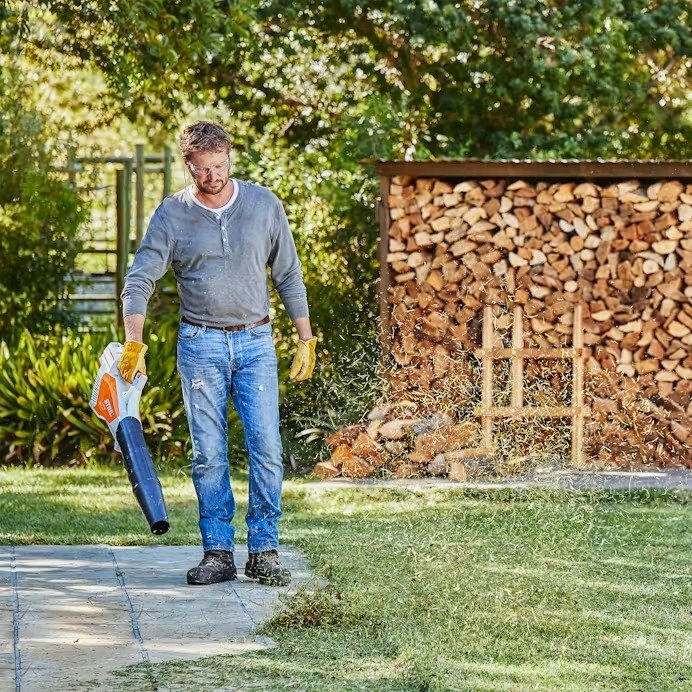 STIHL LITHIUM ION BLOWER