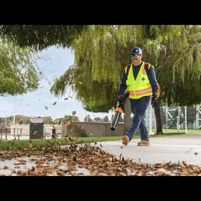 STIHL BGA 300 LITHIUM ION BACKPACK BLOWER (AR BATTERY)