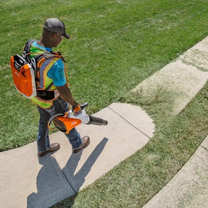 STIHL BGA 200 PRO LITHIUM ION BLOWER