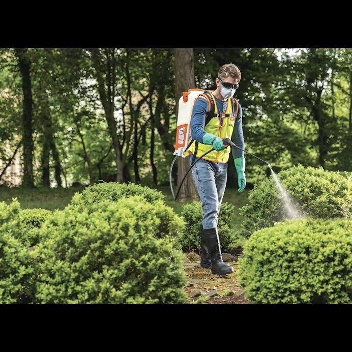 STIHL SGA 85 PRO BATTERY SPRAYER