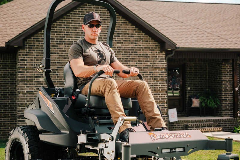 SPARTAN 61 RT HD KAWASAKI FX1000 35 HP, HTJ 12 CC