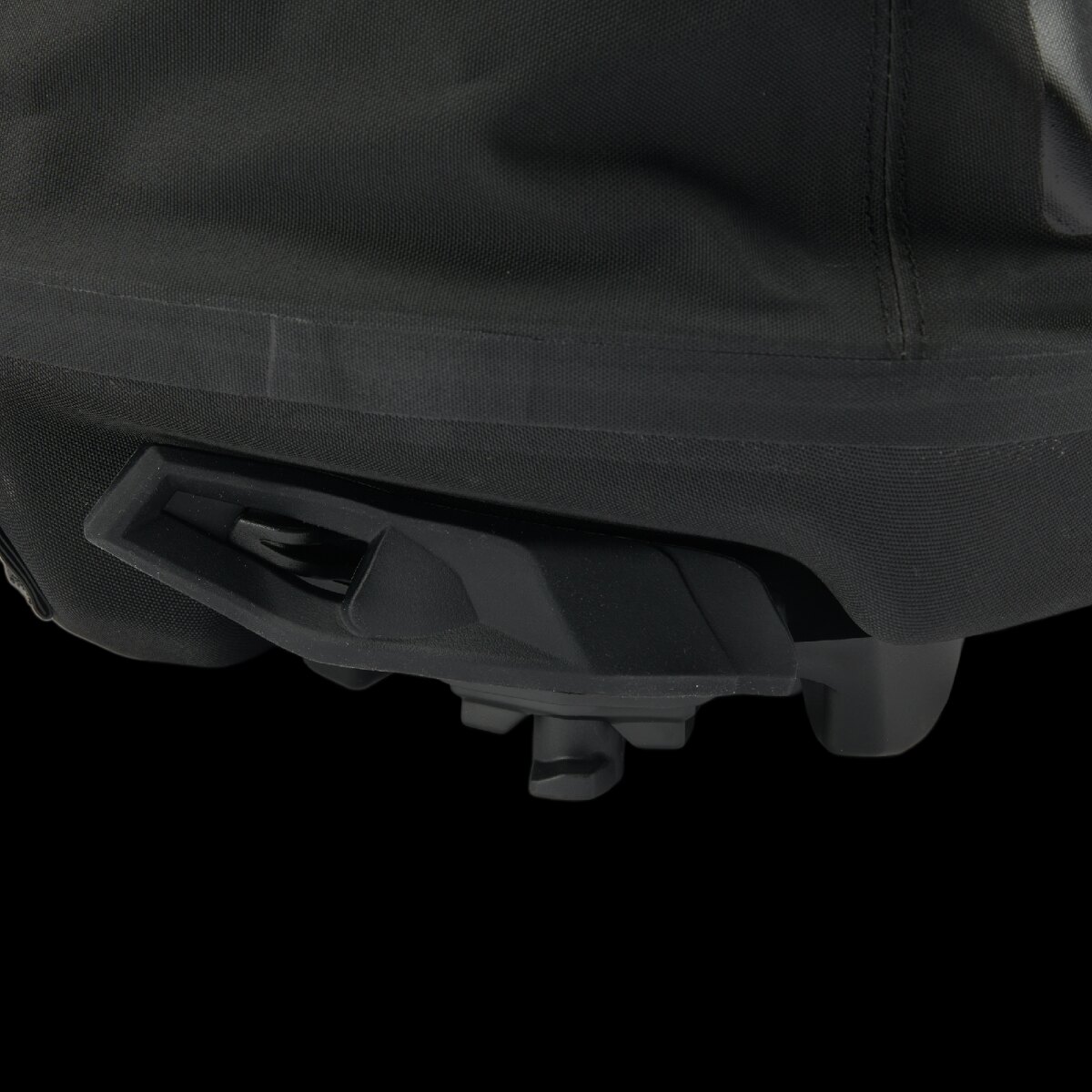 LinQ Roll top Bag