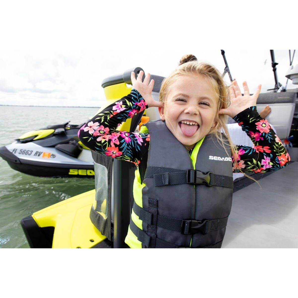 Kids' Sandsea PFD/Life Jacket L (55 88 lbs) Charcoal Grey