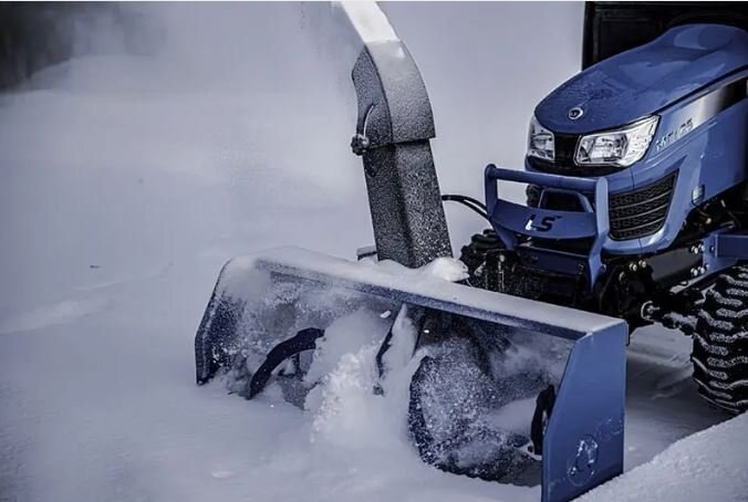 LS Tractor LW3168 SNOWBLOWERS