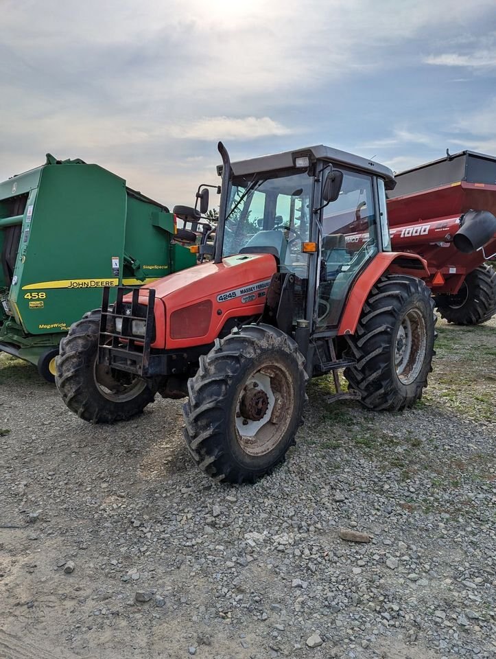 Massey Ferguson 4245 Consignment