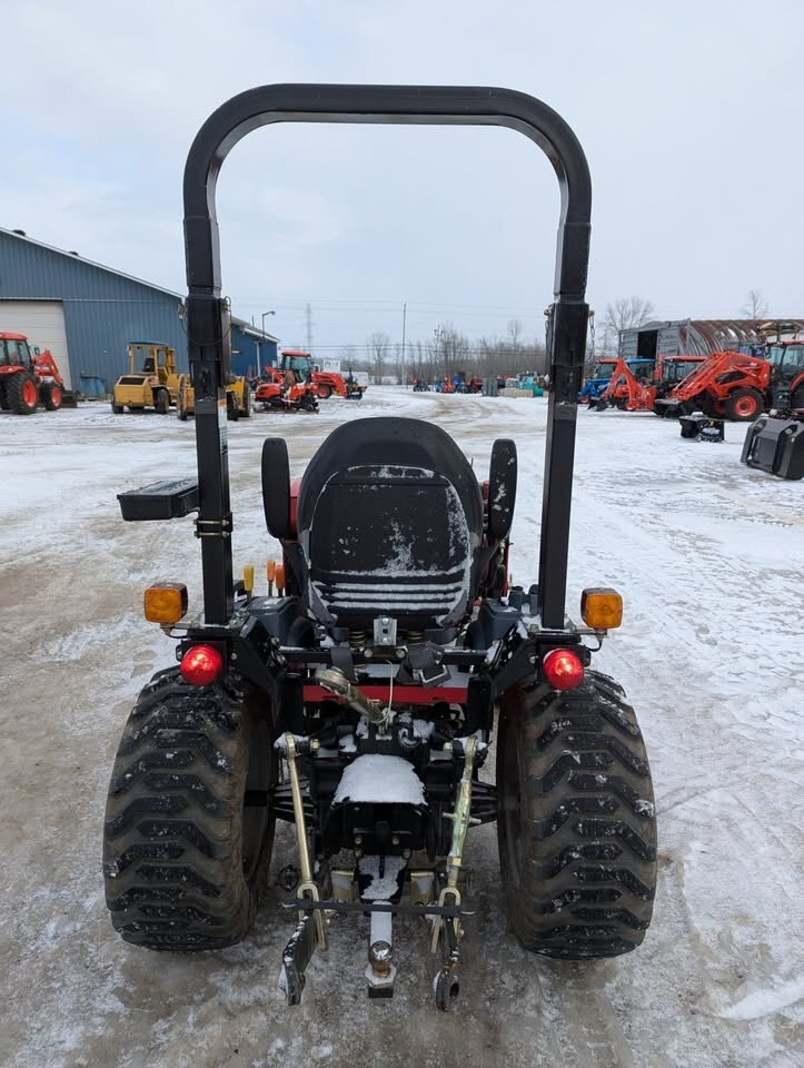 2020 Mahindra EMAX25