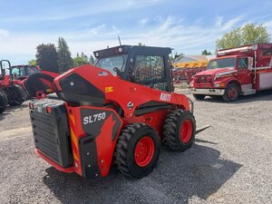 2025 Kioti SL750