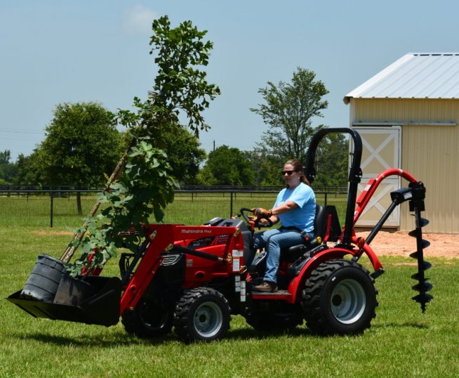 Mahindra Max 26XLT 4WD HST w/loader and mower deck