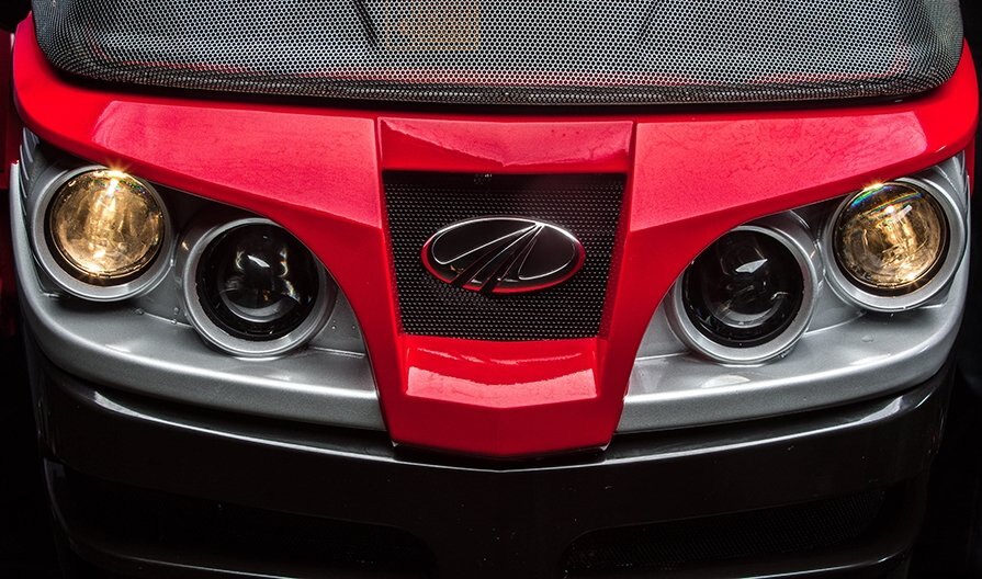 Mahindra 1626 HST OS w/loader and industrial tires