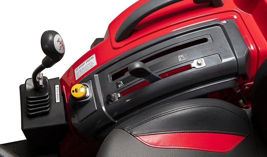 Mahindra 1626 HST OS w/loader and industrial tires