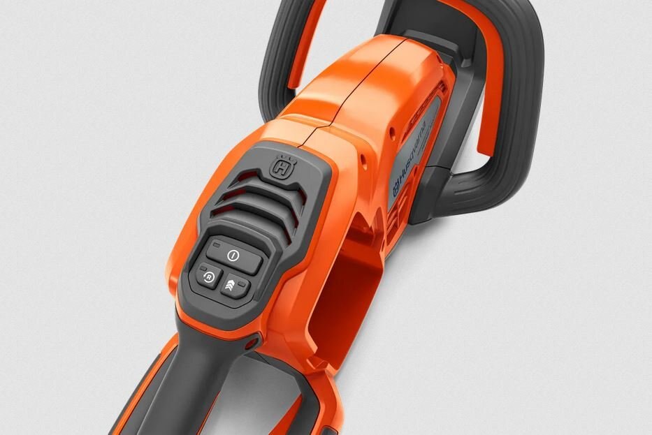 Husqvarna Hedge Master 320iHD60 (tool only)