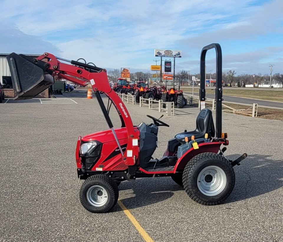 Mahindra eMax 25s HST USED