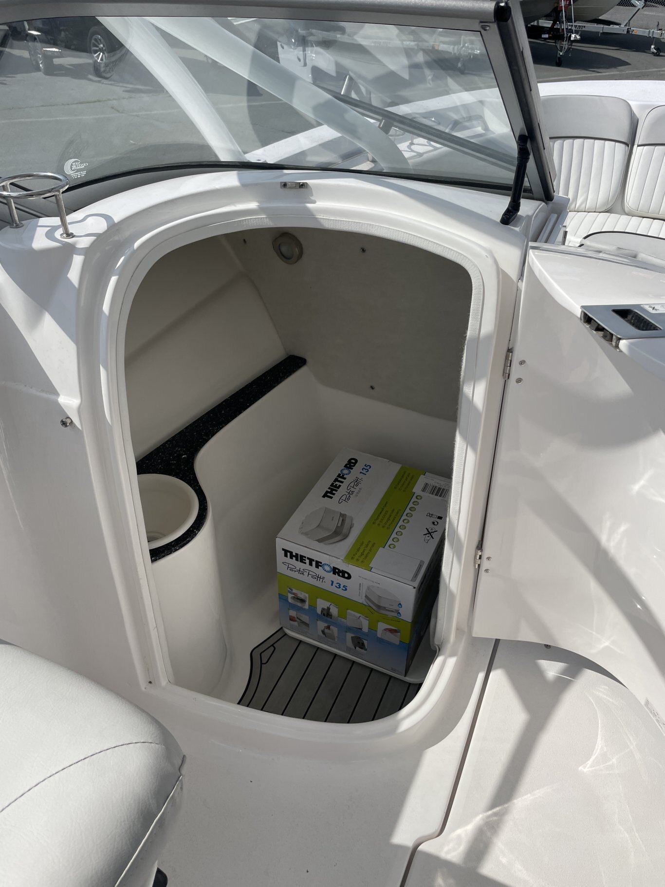 Sea Fox 226 TRAVELER DC with Yamaha 250 and Load Rite Trailer