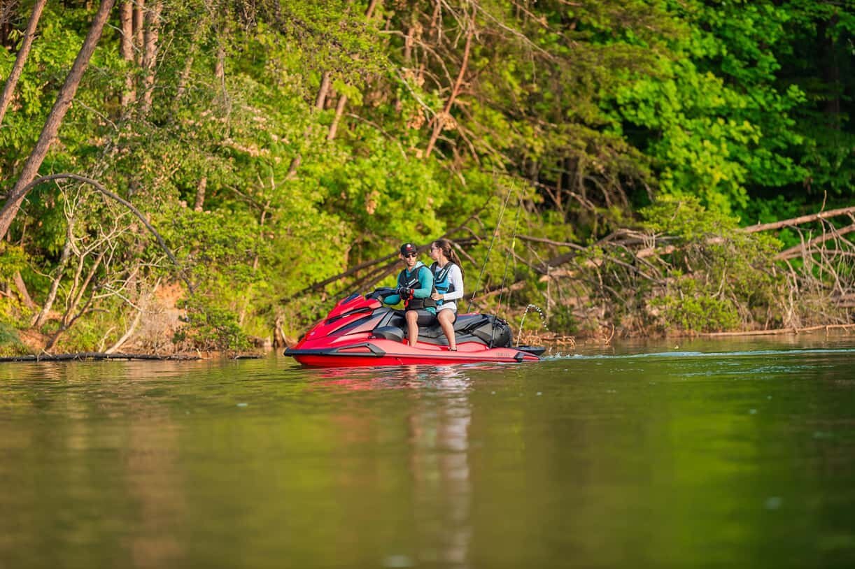 2025 Yamaha VX Deluxe Torch Red