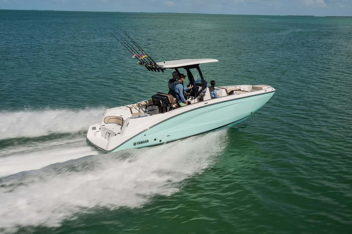 2025 Yamaha 255 FSH Sport H Yacht Blue