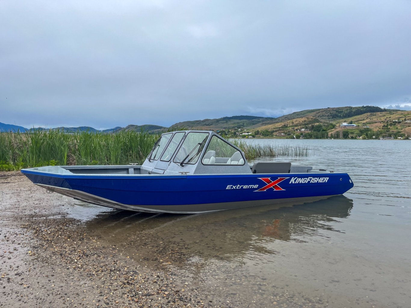 2025 KingFisher 2175 Extreme Shallow 6.2L River Jet