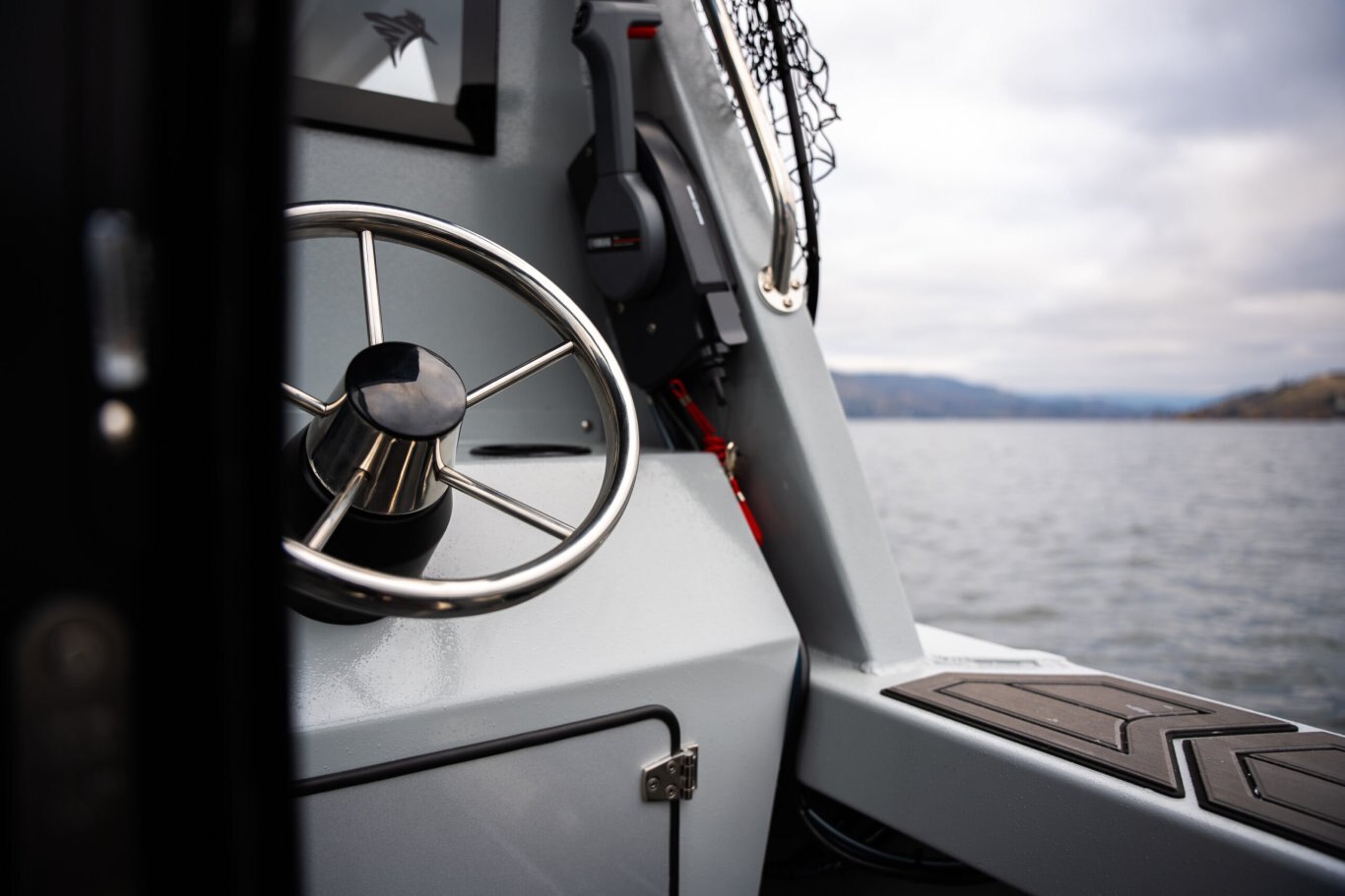 KingFisher 25 XAC with Twin F150XCB