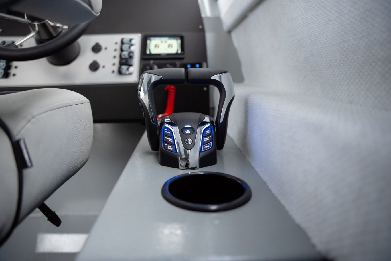 KingFisher 25 XAC with Twin F150XCB