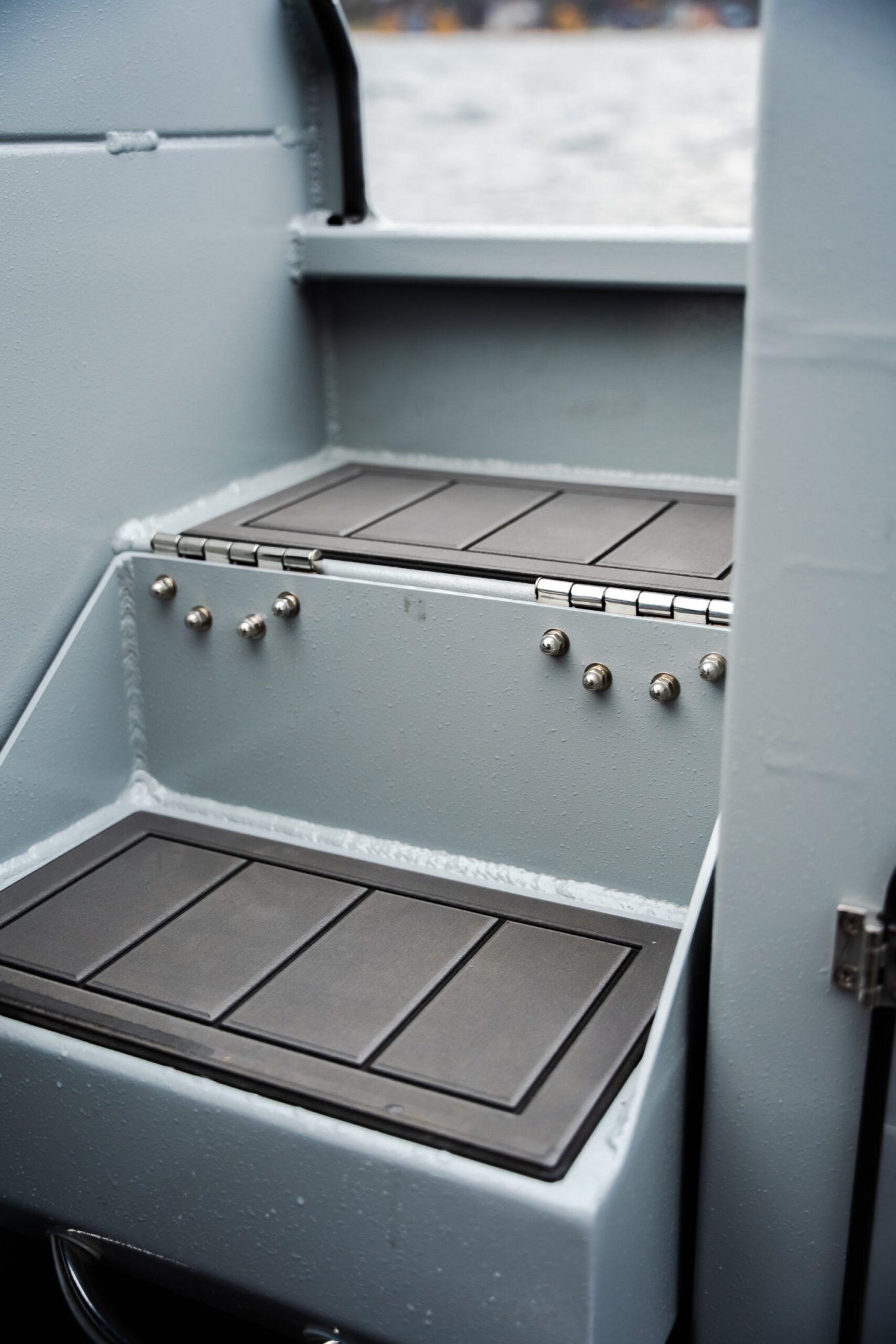 KingFisher 25 XAC with Twin F150XCB