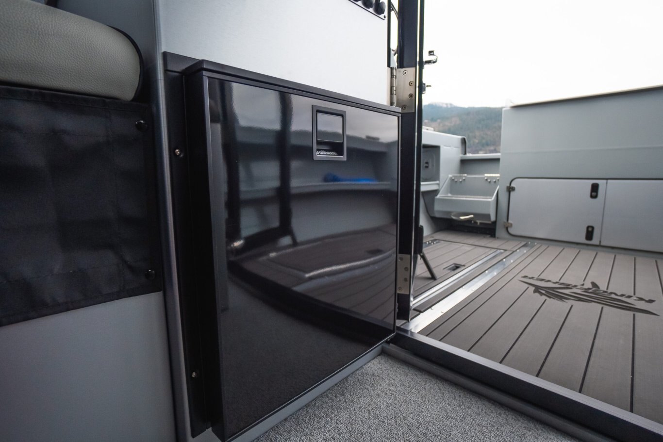 KingFisher 25 XAC with Twin F150XCB