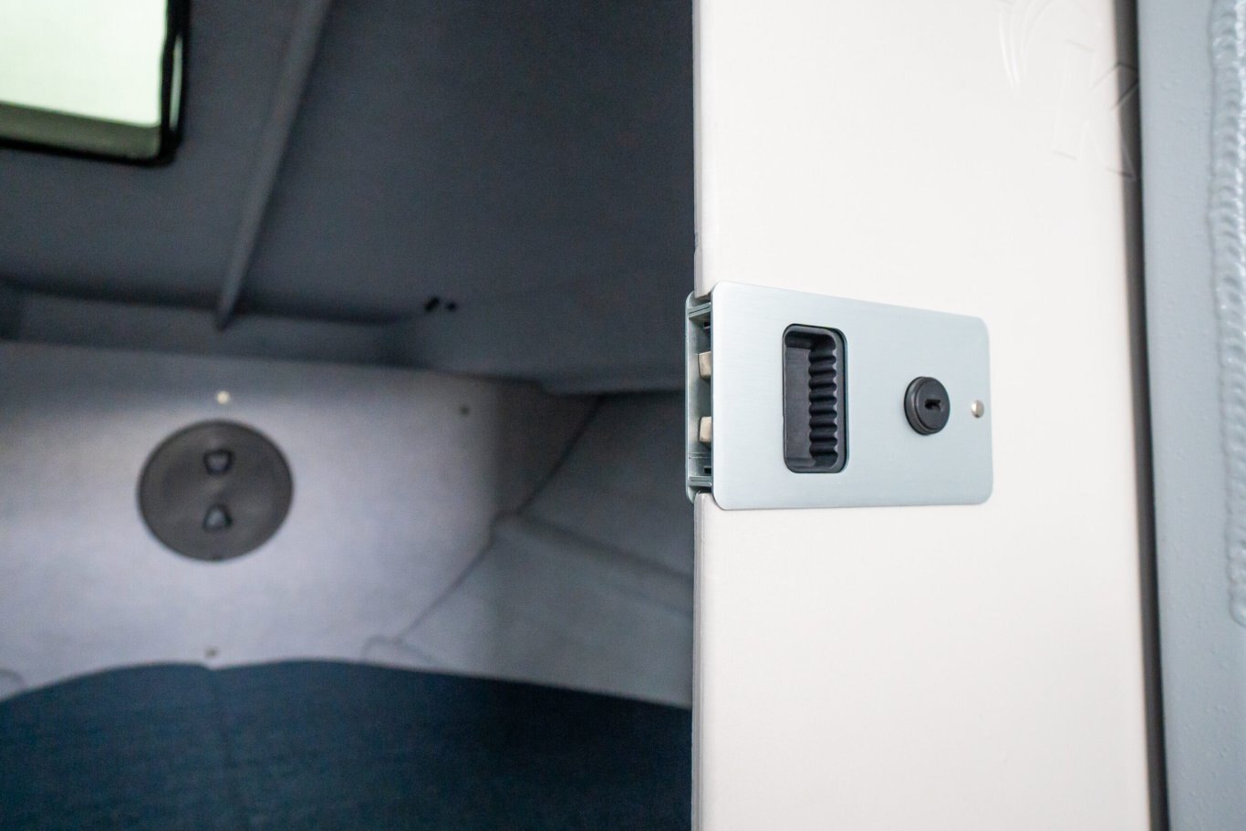 KingFisher 25 XAC with Twin F150XCB