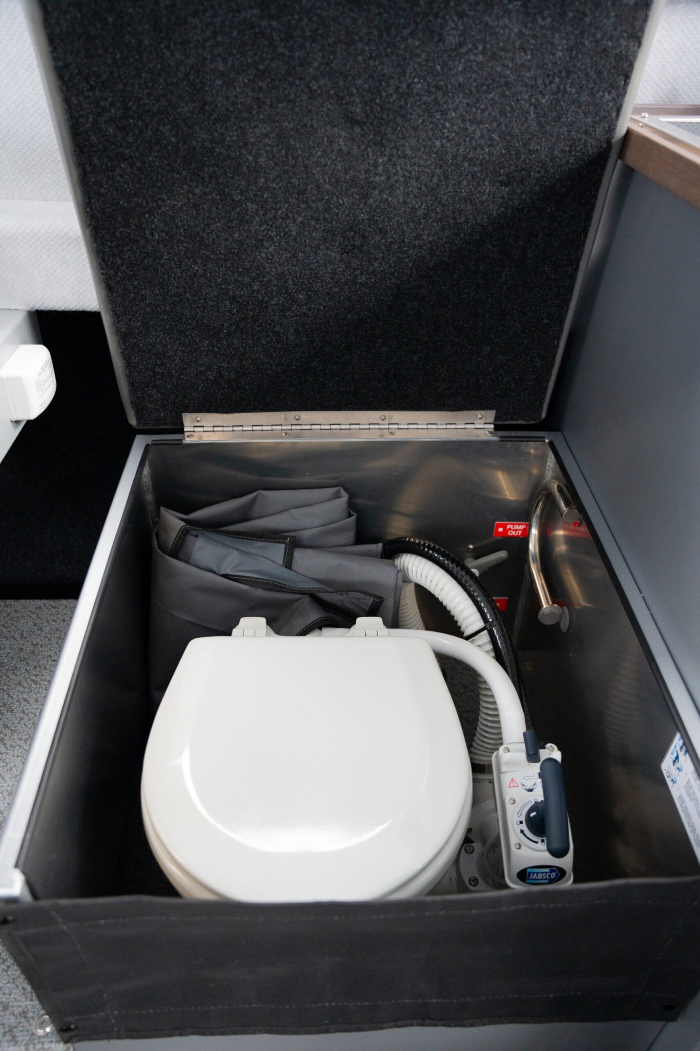 KingFisher 25 XAC with Twin F150XCB