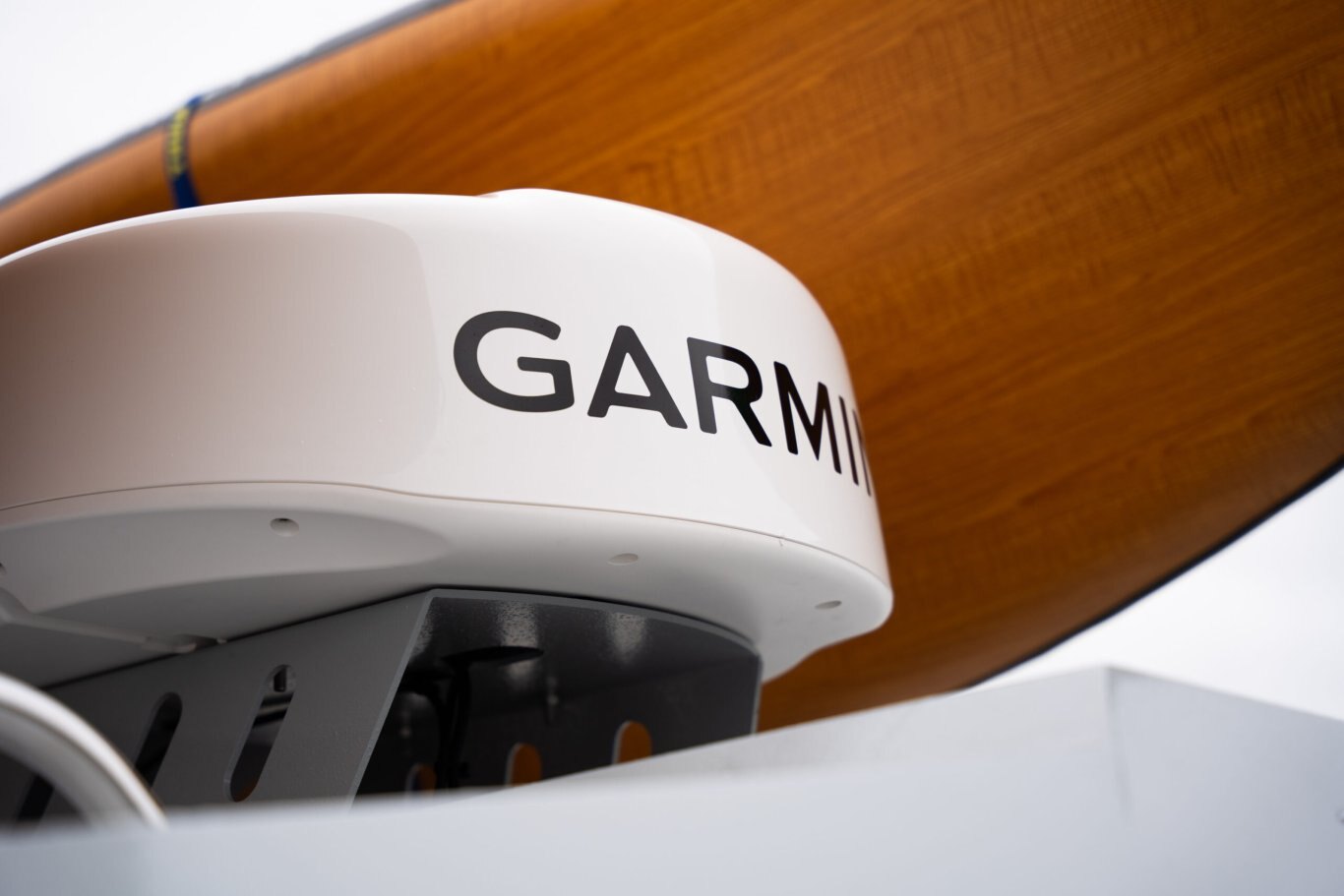 KingFisher 25 XAC with Twin F150XCB