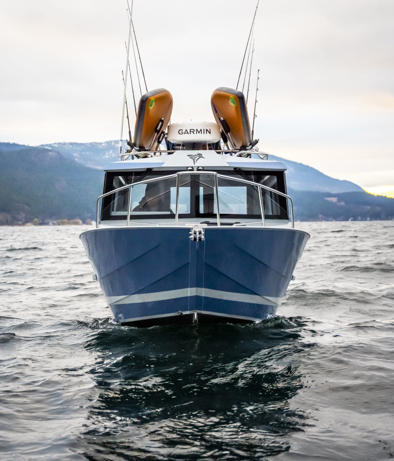 KingFisher 25 XAC with Twin F150XCB