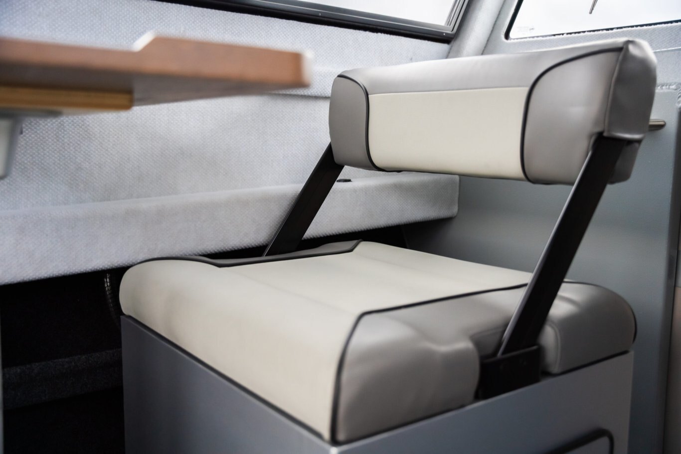 KingFisher 25 XAC with Twin F150XCB