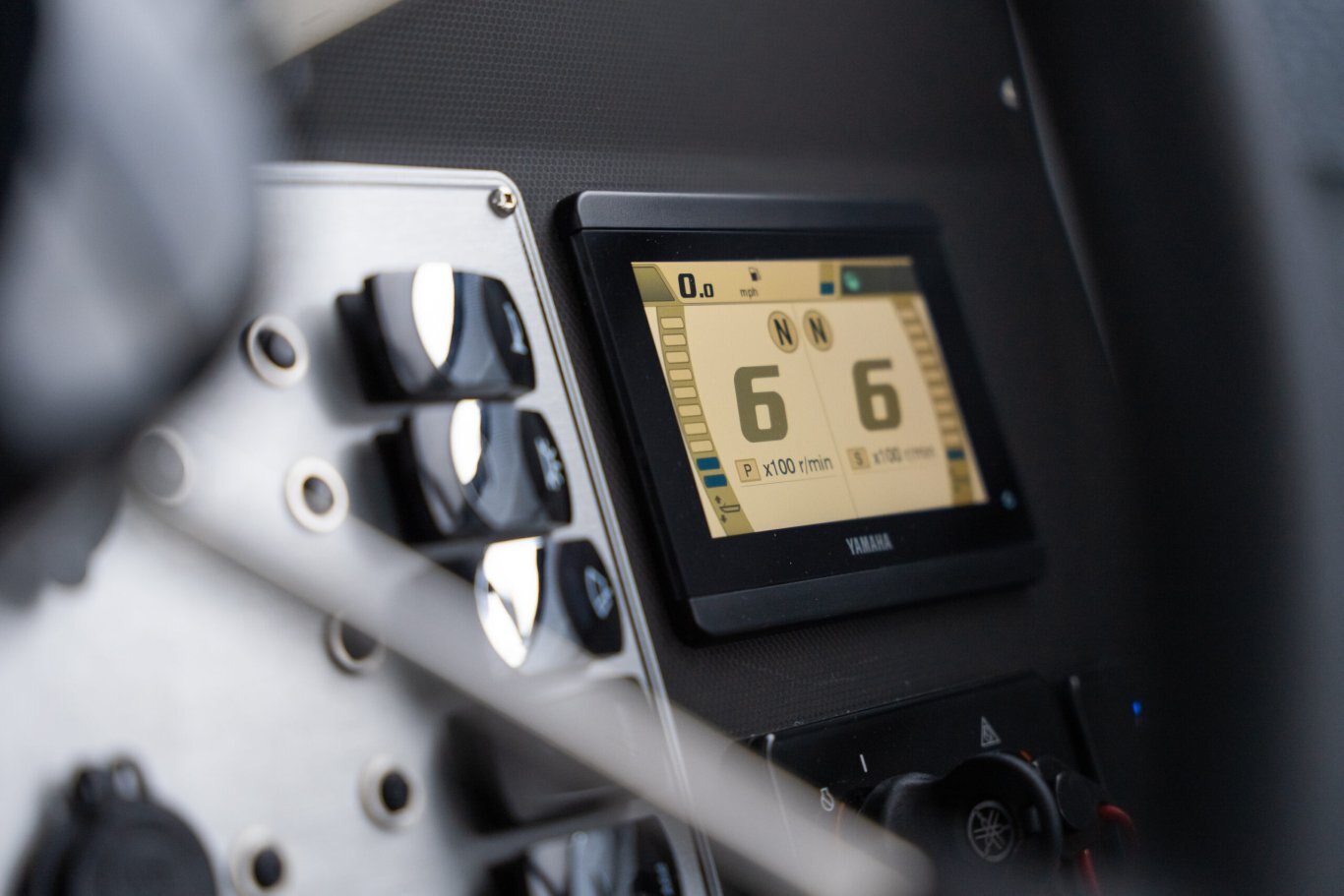 KingFisher 25 XAC with Twin F150XCB