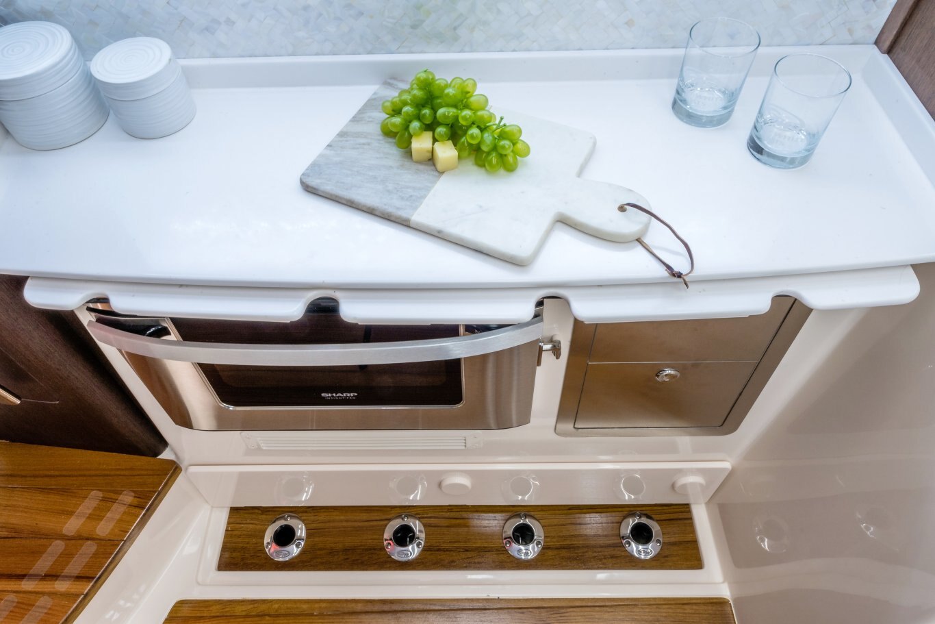 Grady White Canyon 456