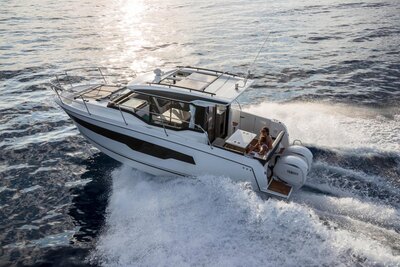 2022 Jeanneau LEADER 10.5 WA with Twin Yamaha 300