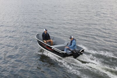 Starcraft 14 SF - Split Rear Seat 68 beam with long shaft 20 transom