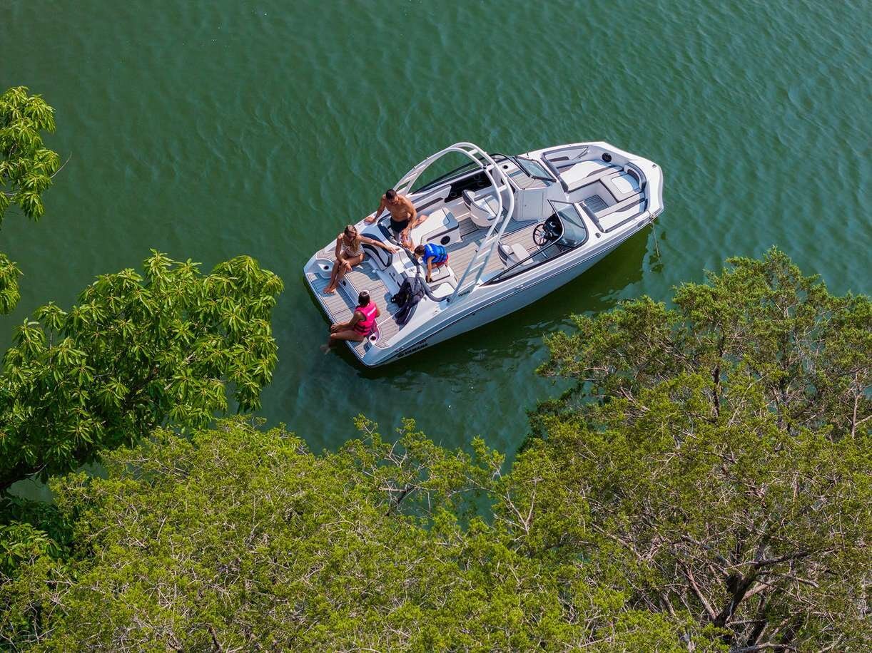 2026 Yamaha 195S Yacht Blue