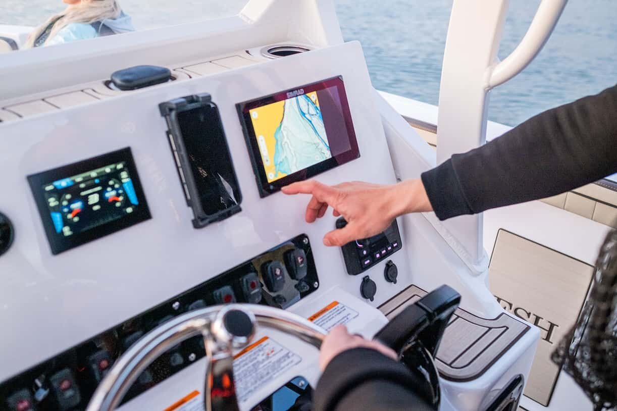 2026 Yamaha 222 FSH Sport E White