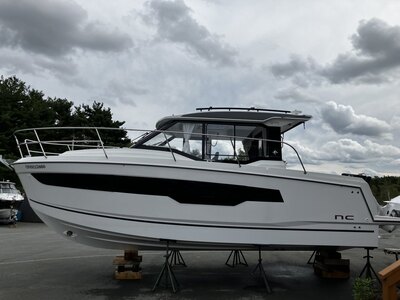 Jeanneau NC 895 Series 2 - with Twin Yamaha 250NSB