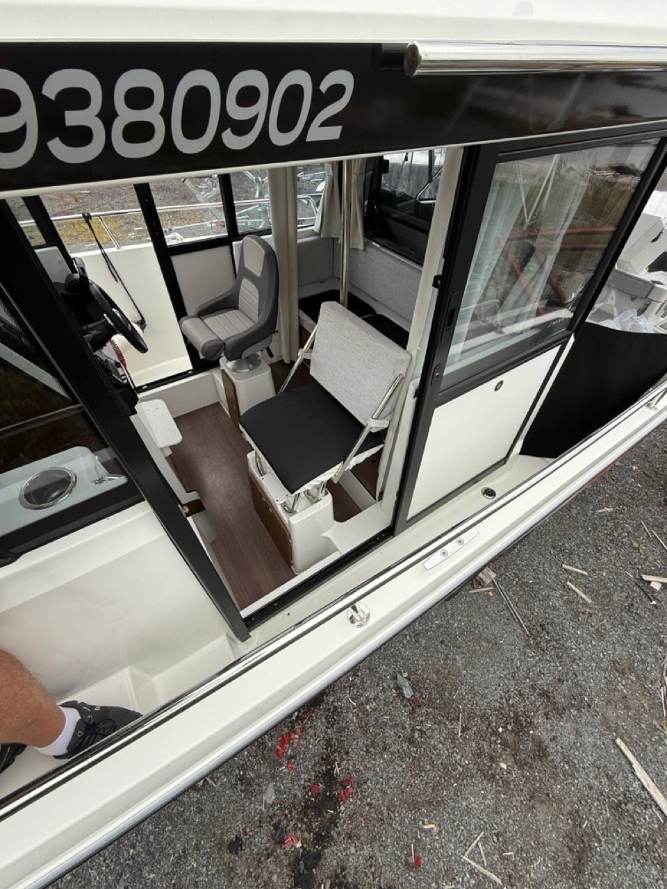 2023 Jeanneau NC 795 SPORT SERIES 2 with Yamaha F250 Outboard