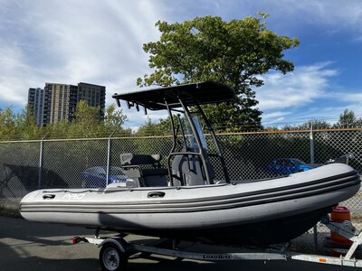 Zodiac Pro 5.5 - T Top with 115 Yamaha