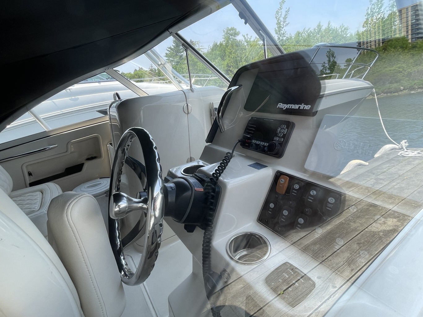 2019 Grady White Freedom 235 Yamaha 300 with full canvas package