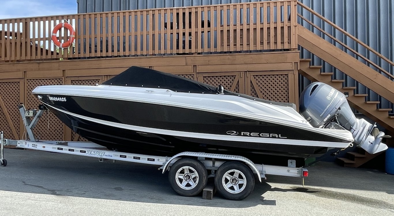 2019 Regal 21 OBX Yamaha 150 and Venture Aluminum Trailer