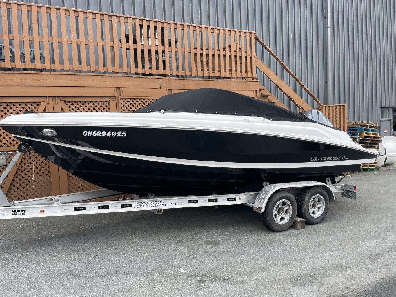 2019 Regal 21 OBX Yamaha 150 and Venture Aluminum Trailer