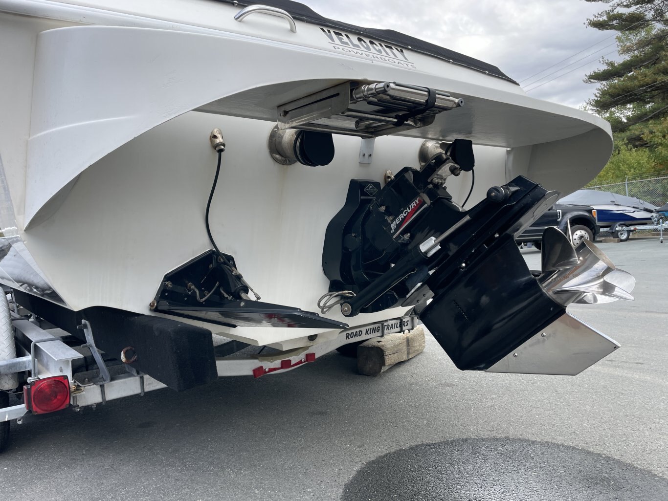 2004 Velocity Powerboats 260 with Mercruiser 496 MAG HO. (134 hours) and Aluminum Trailer