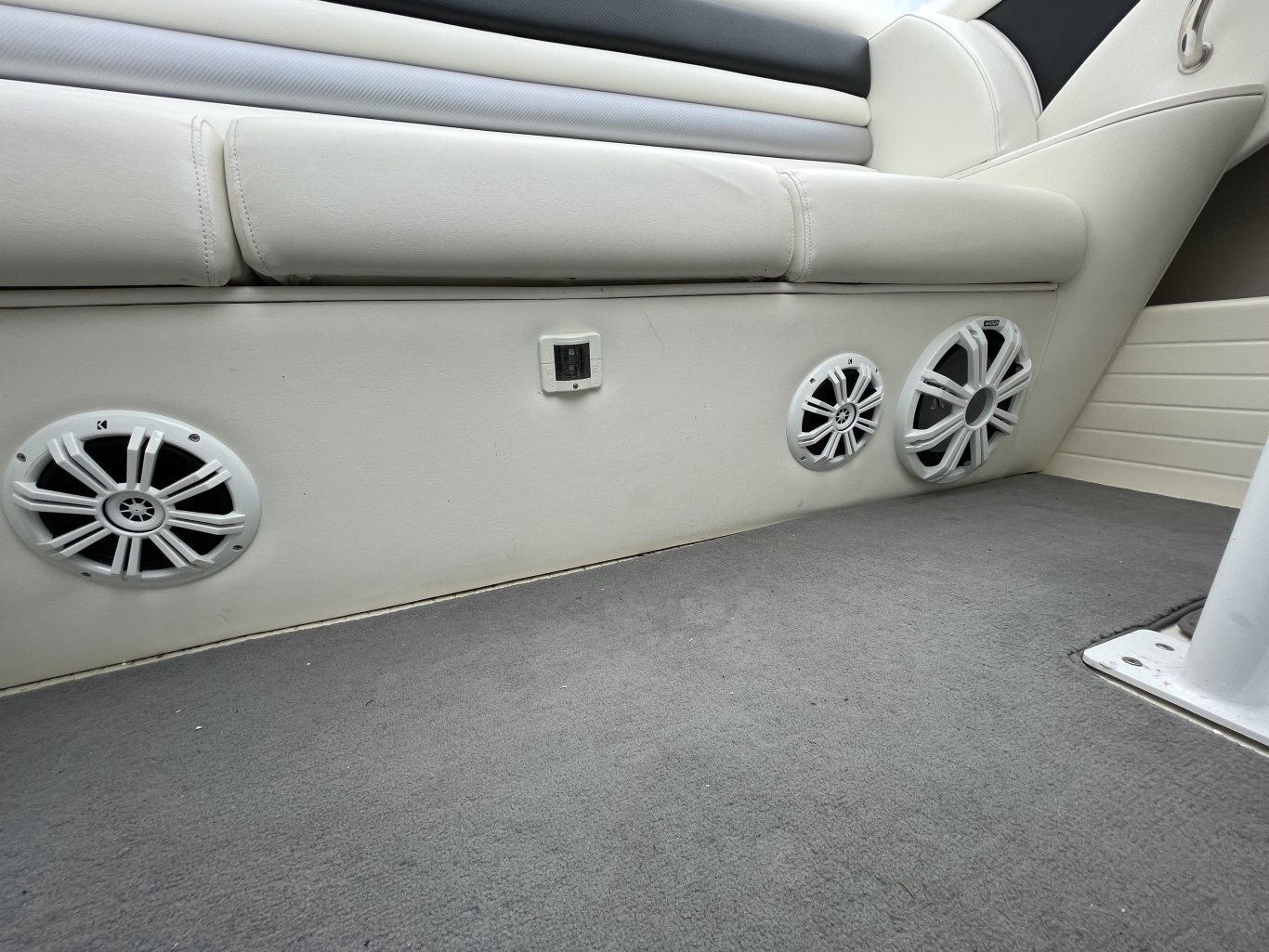 2004 Velocity Powerboats 260 with Mercruiser 496 MAG HO. (134 hours) and Aluminum Trailer