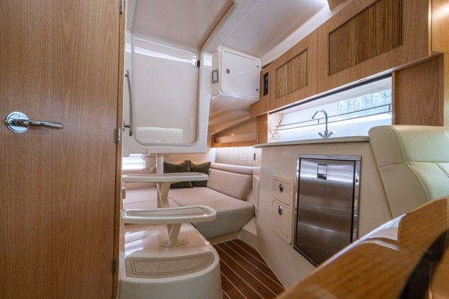 Grady White Express 340