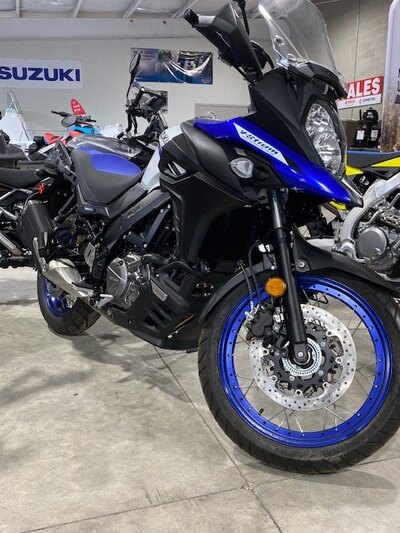 2026 Suzuki V-Strom 800DE Adventure Champion Yellow