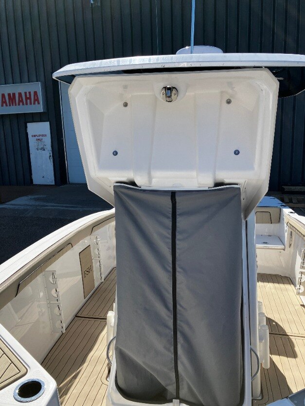 2022 Yamaha 255 FSH Black